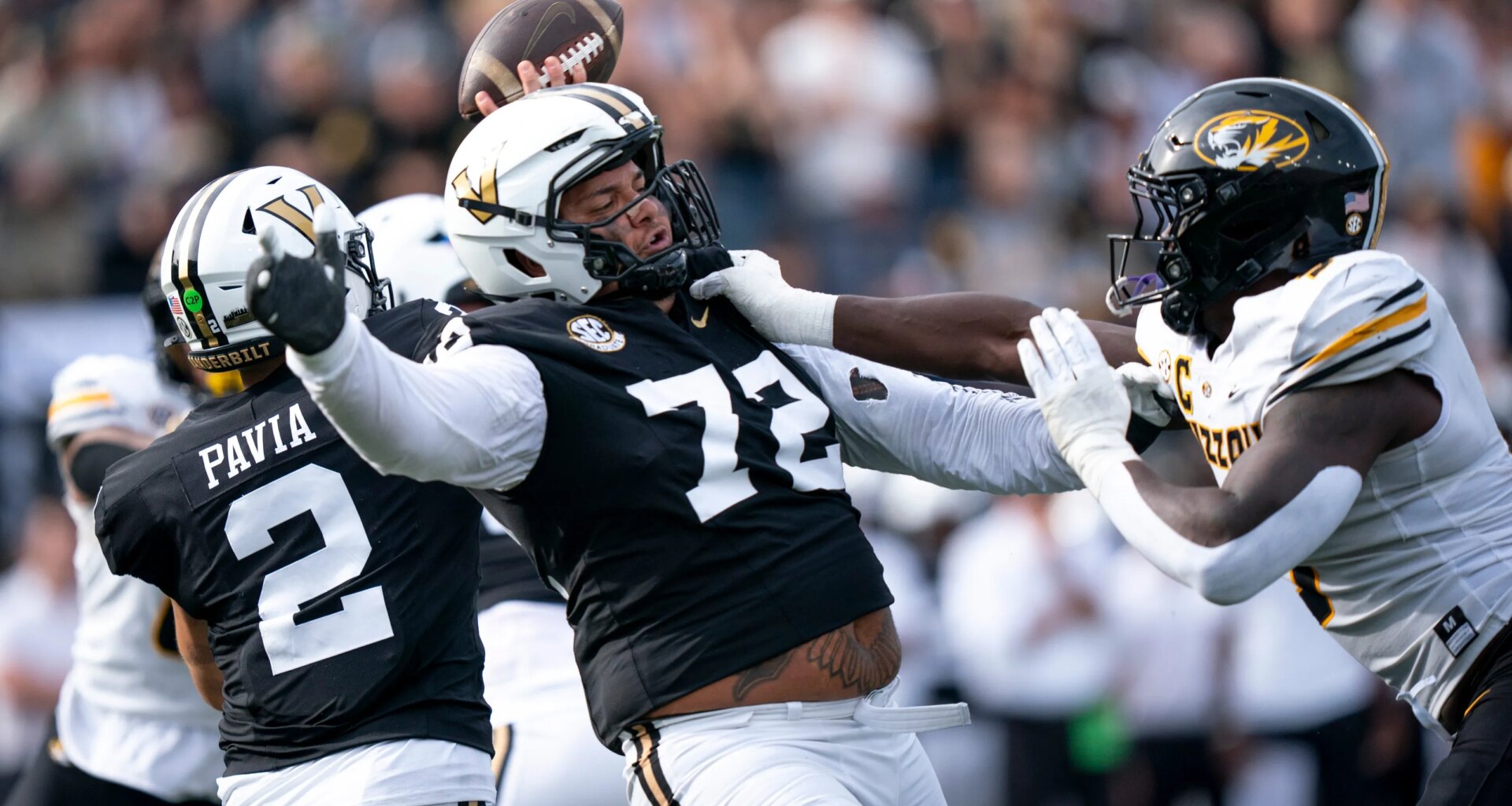 Scouting Missouri edge rusher Zion Young for Saints