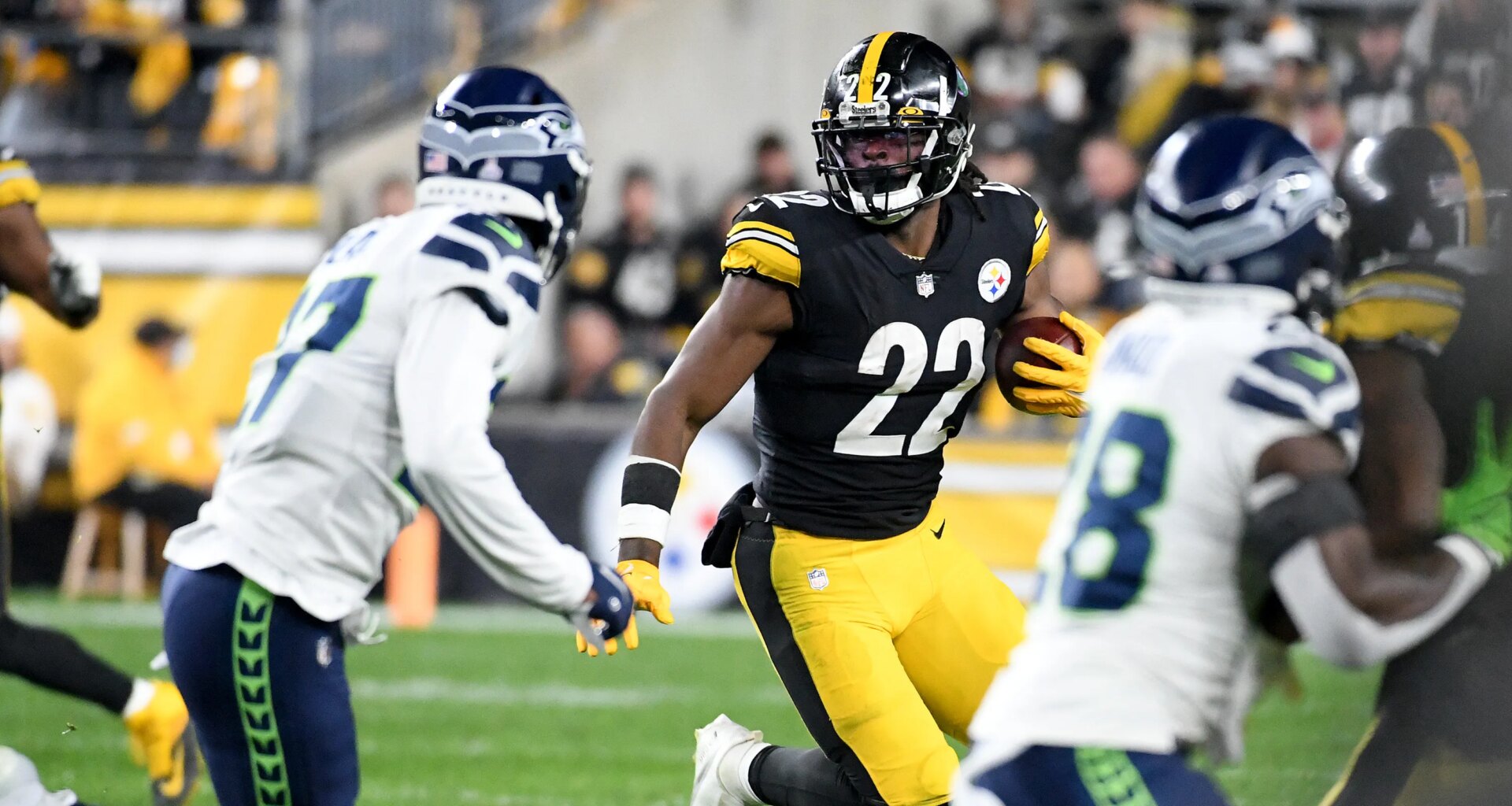 Seattle meets with RB Najee Harris