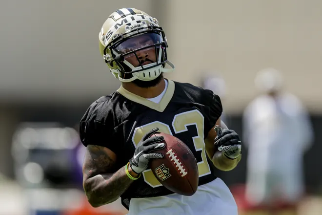 Jun 14, 2022; New Orleans, Louisiana, USA; New Orleans Saints running back Abram Smith (33) runs drills during minicamp at the New Orleans Saints Training Facility. Mandatory Credit: Stephen Lew-USA TODAY Sports