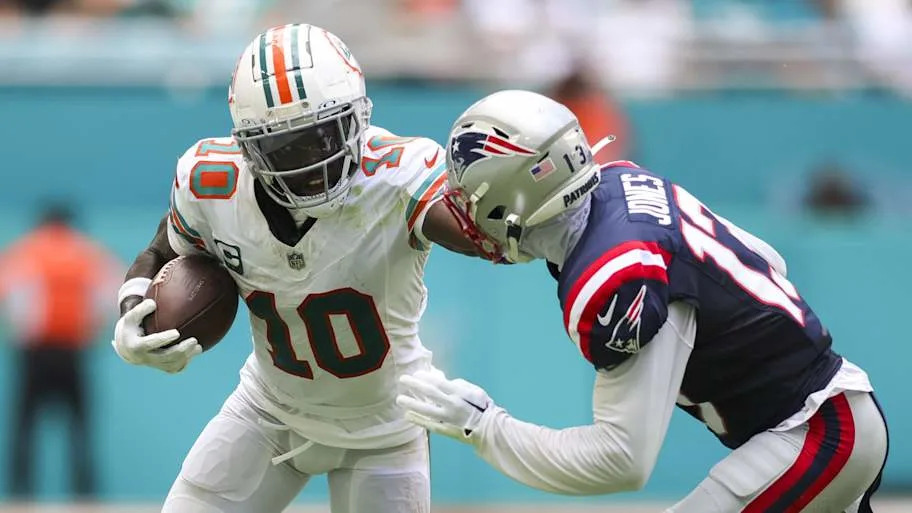 Miami Dolphins wide receiver Tyreek Hill