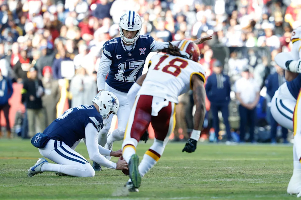 Dallas Cowboys place kicker Brandon Aubrey (17) kicks a field goal. Geoff Burke-Imagn Images