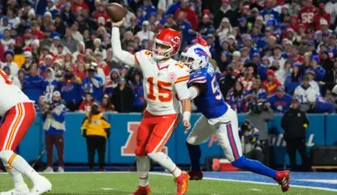 Should Patriots Pursue Former Bills Pass Rusher After Browns Back Out? image