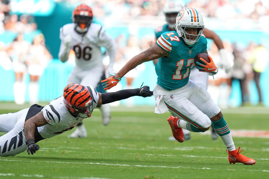 From Alabama to Denver, Waddle and Surtain reunite with training camp battles looming