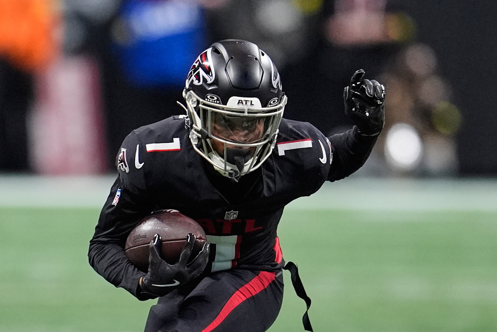 Giants' Mooney, Campbell signings continue attacking roster edges