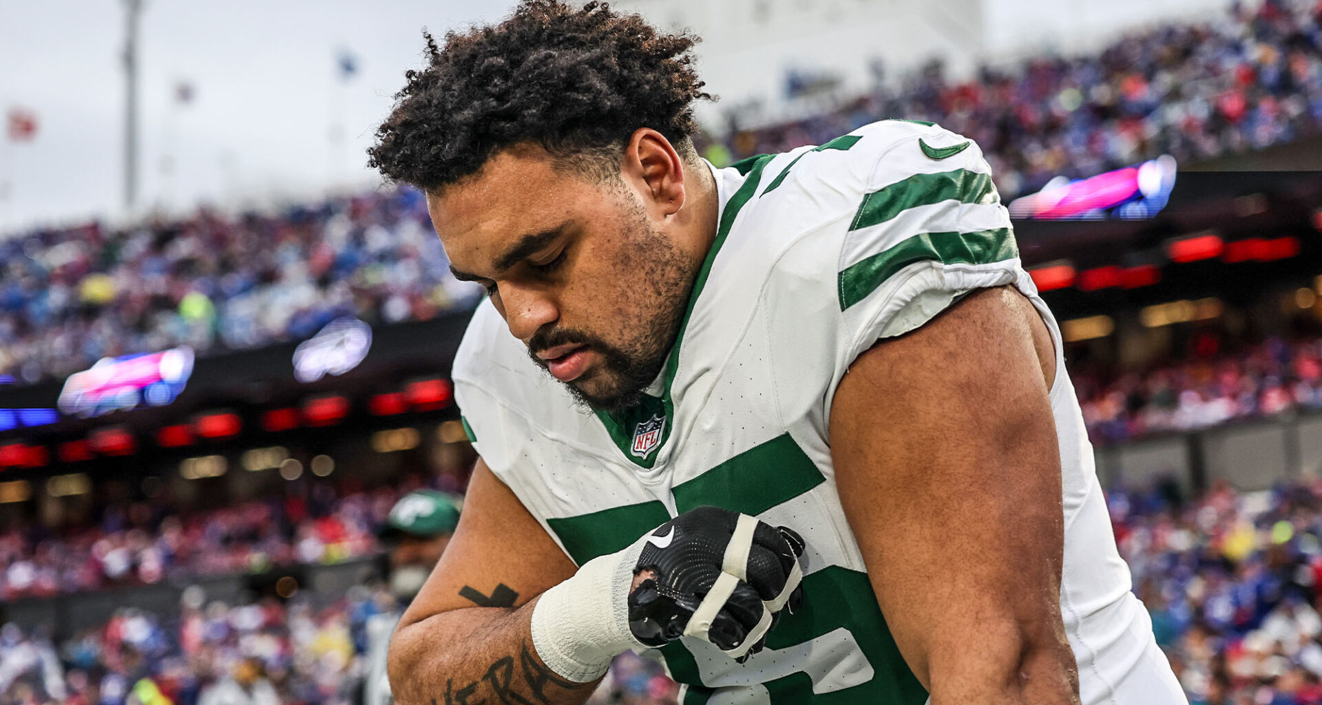 Jets face tough but obvious decision regarding Alijah Vera-Tucker