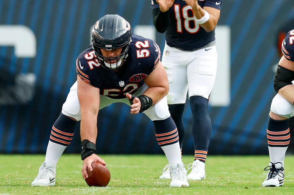 Chicago Bears Pro Bowl center Drew Dalman is retiring after 5 seasons, AP source says – Baltimore Sun