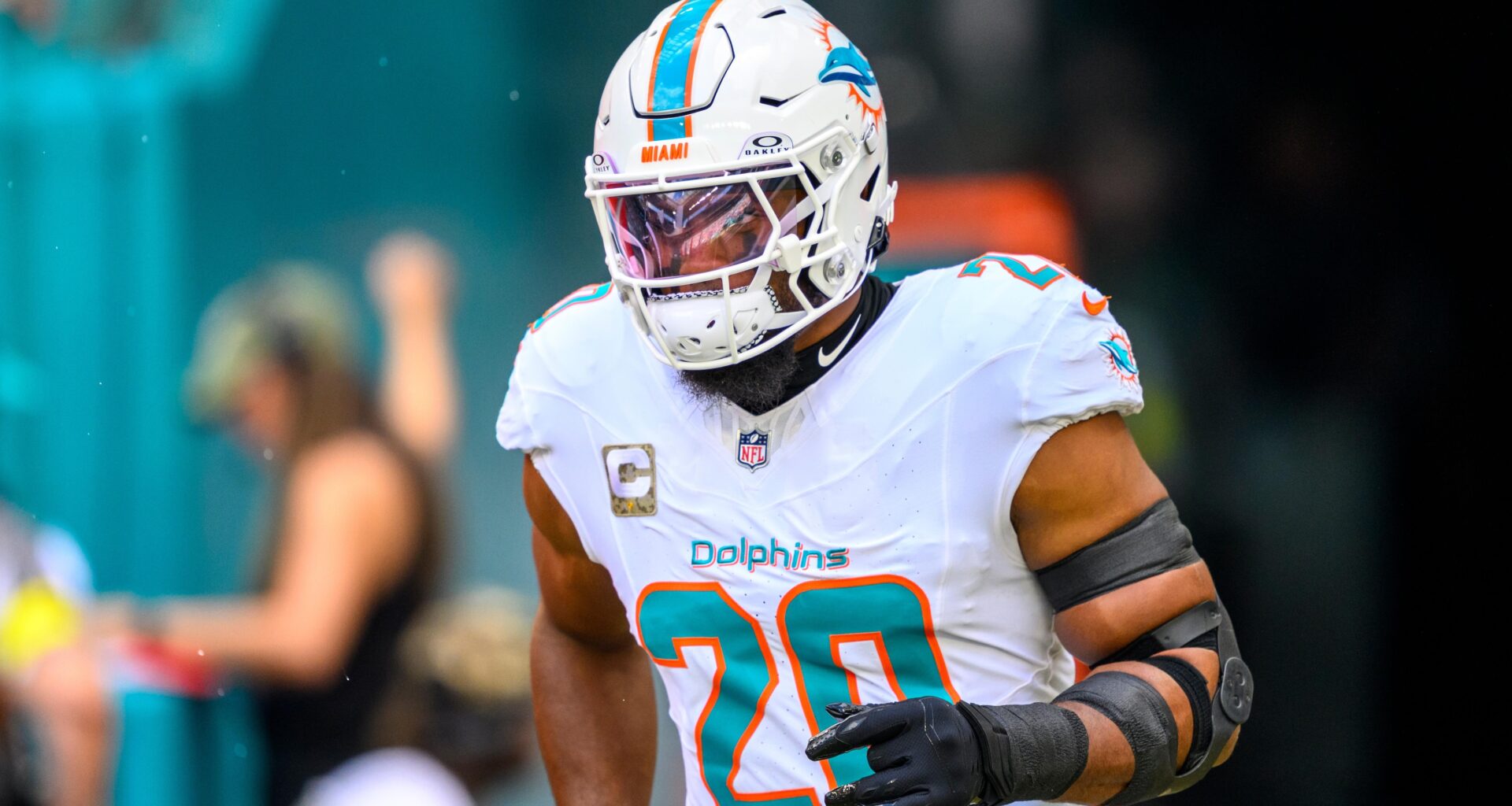 New Cowboys Rumors Feature Trade Calls Targeting Dolphins All-Pro LB Before NFL Draft