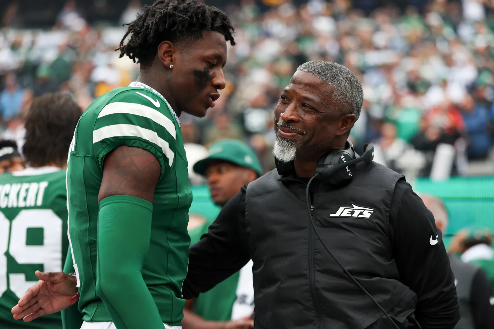 New York Jets head coach Aaron Glenn and former CB Sauce Gardner