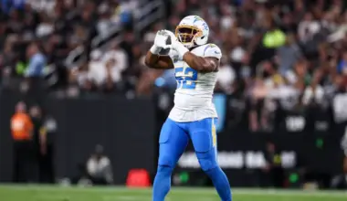 Khalil Mack rumor is bad news for Chargers, good news for Cowboys, Eagles and Lions image