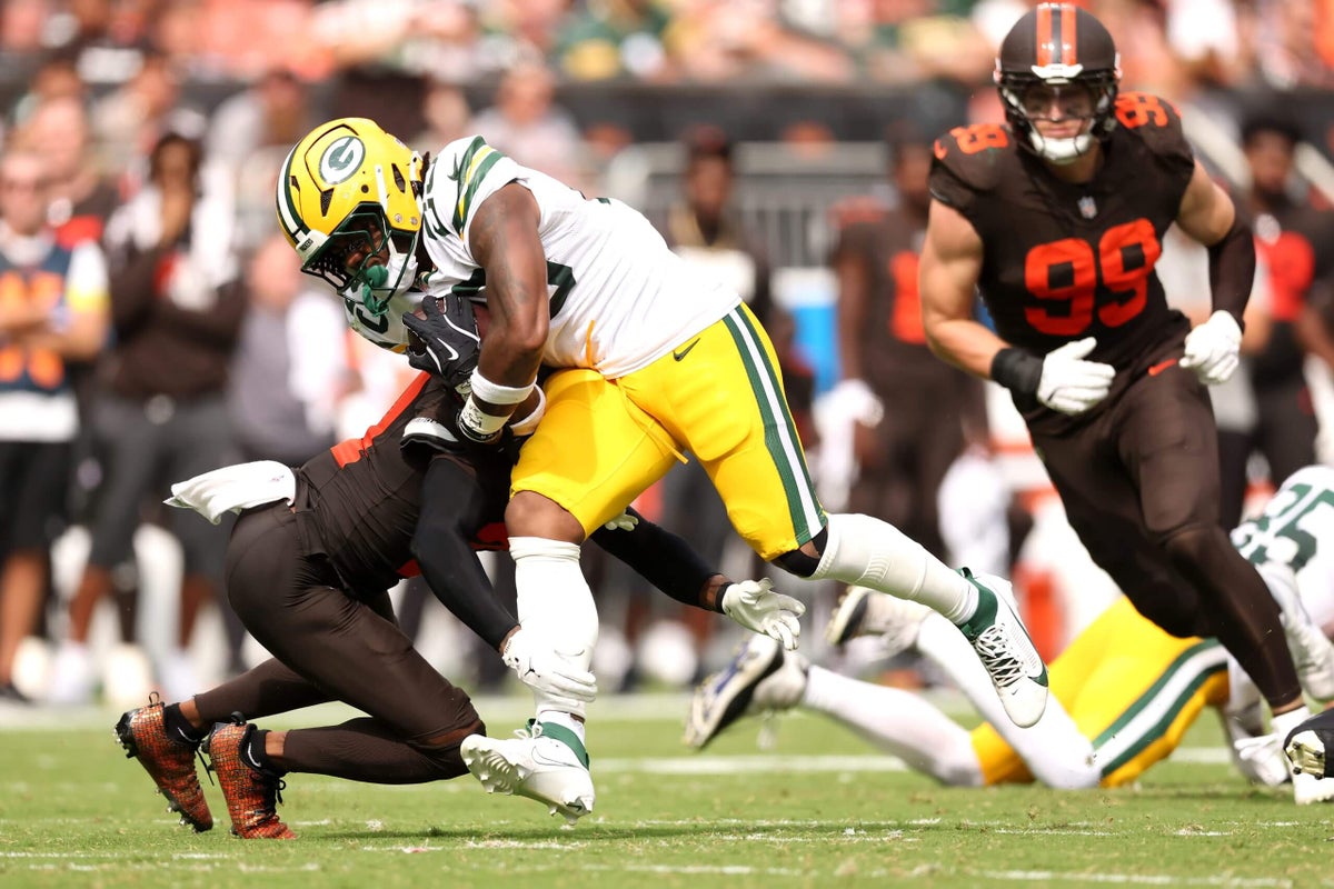 Seahawks Week 1 free-agency reset: Finding fits but spending much less than year ago