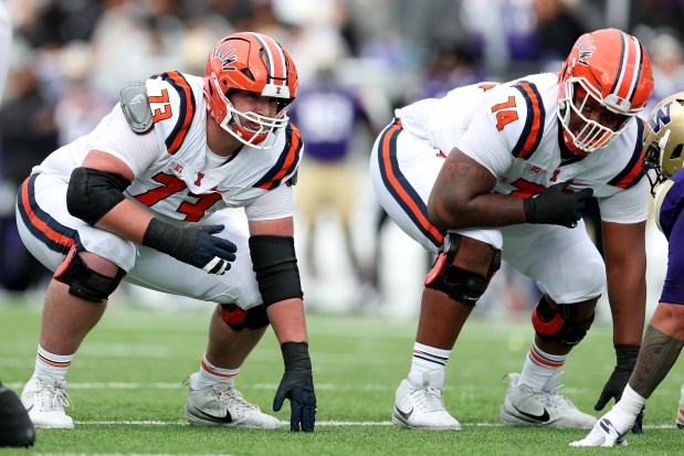 Josh Gesky #73 of the Illinois Fighting Illini in action against the Washington Huskies at Husky Stadium on October 25, 2025 in Seattle, Washington. (Photo by Steph Chambers/Getty Images)