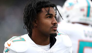Dolphins Receiver Shares Feelings on Jaylen Waddle Trade
