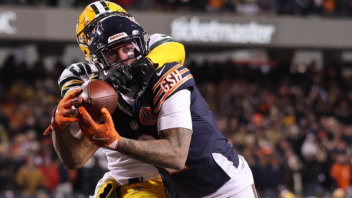 DJ Moore writes message to Bears fans after trade – NBC Chicago