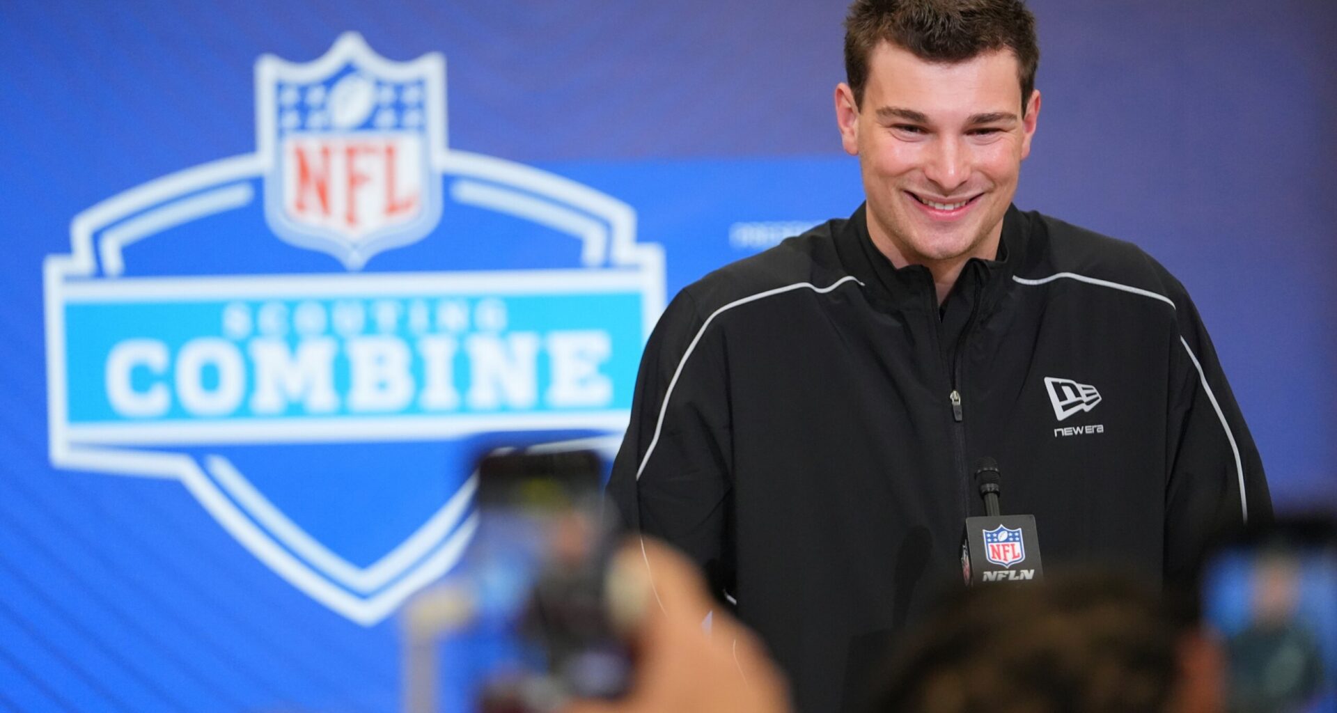 Raiders coach Klint Kubiak doesn’t want a rookie QB to start Week 1 in right scenario