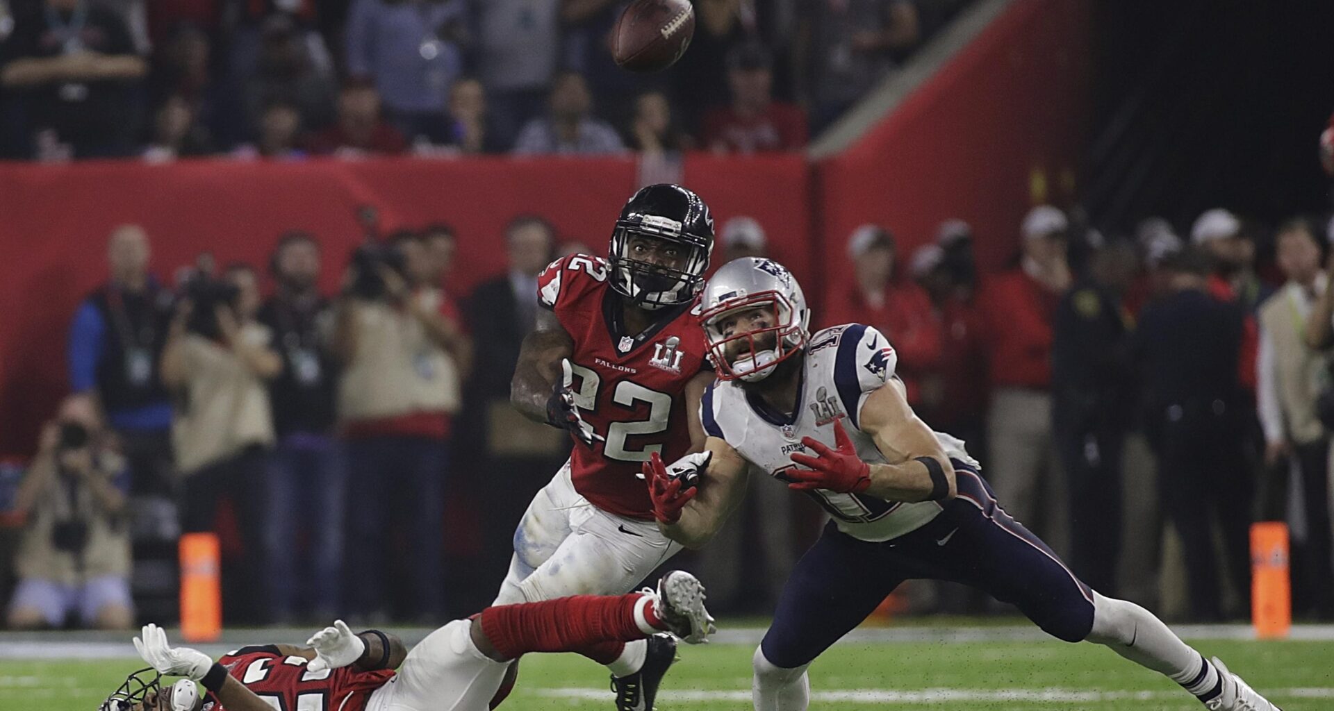 Patriots Icon Julian Edelman Posts Photos to Commemorate Historic Falcons Super Bowl on '3-28 Day'