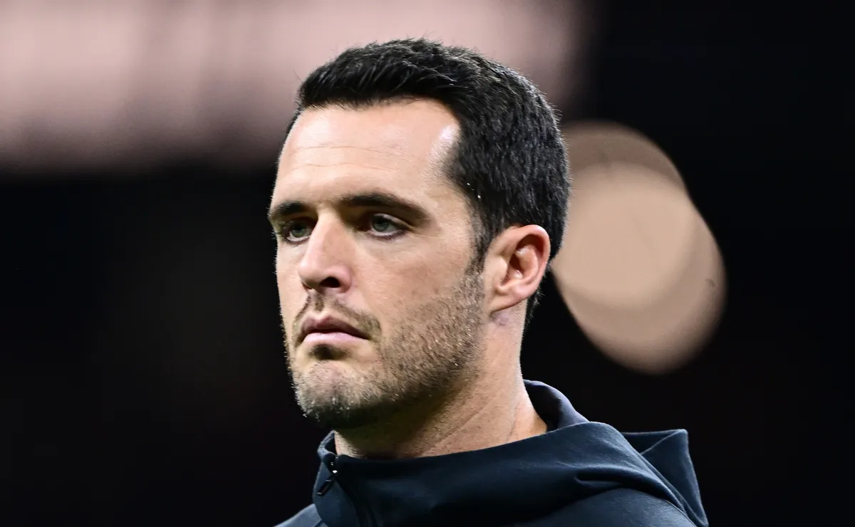 Saints deliver tough news to Derek Carr amid hopes of joining a Super Bowl contender