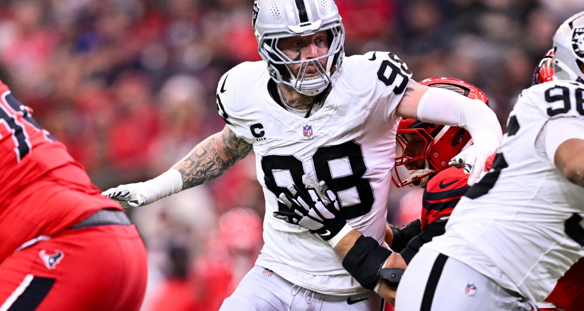 Raiders DE Maxx Crosby says on podcast he was angry and confused after Ravens canceled trade