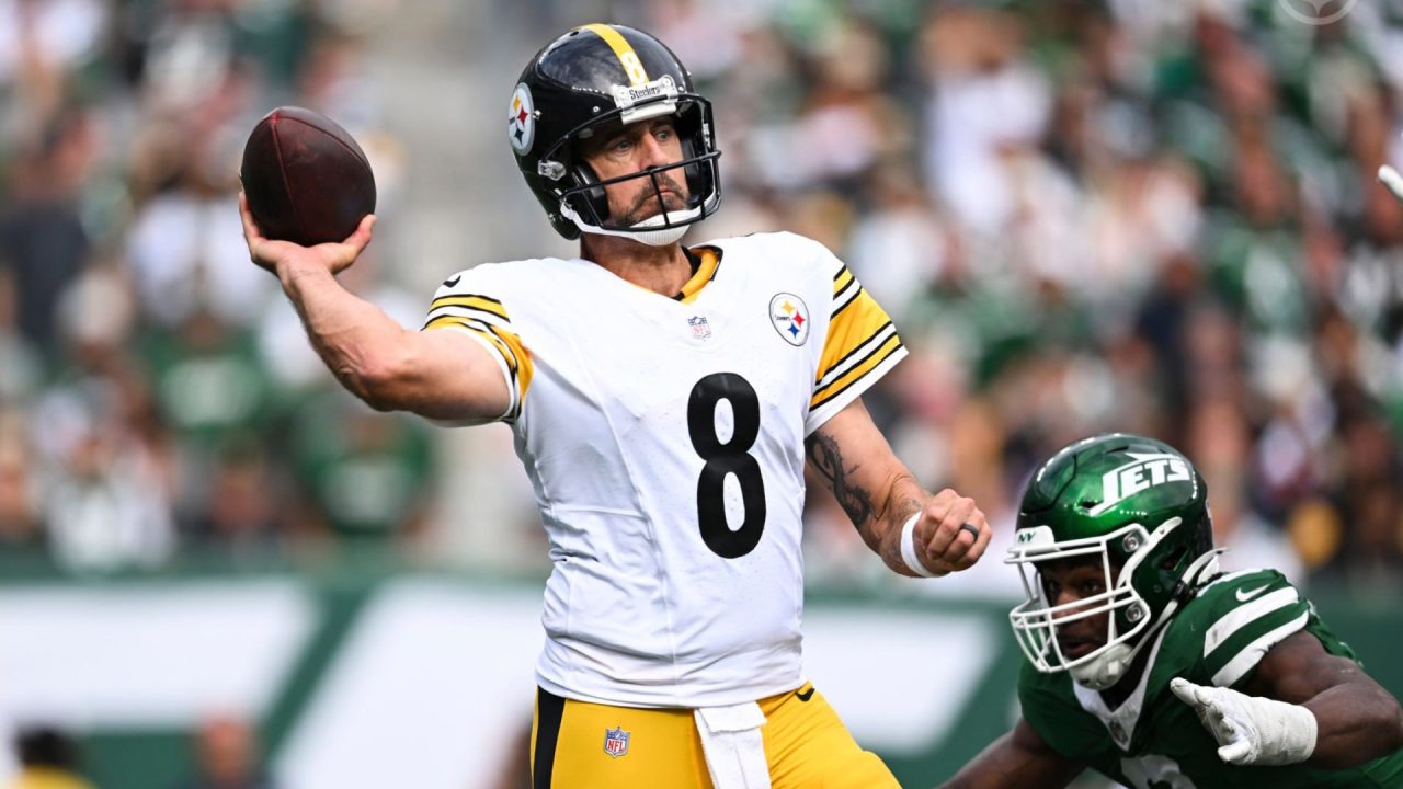 Pittsburgh Steelers QB Aaron Rodgers