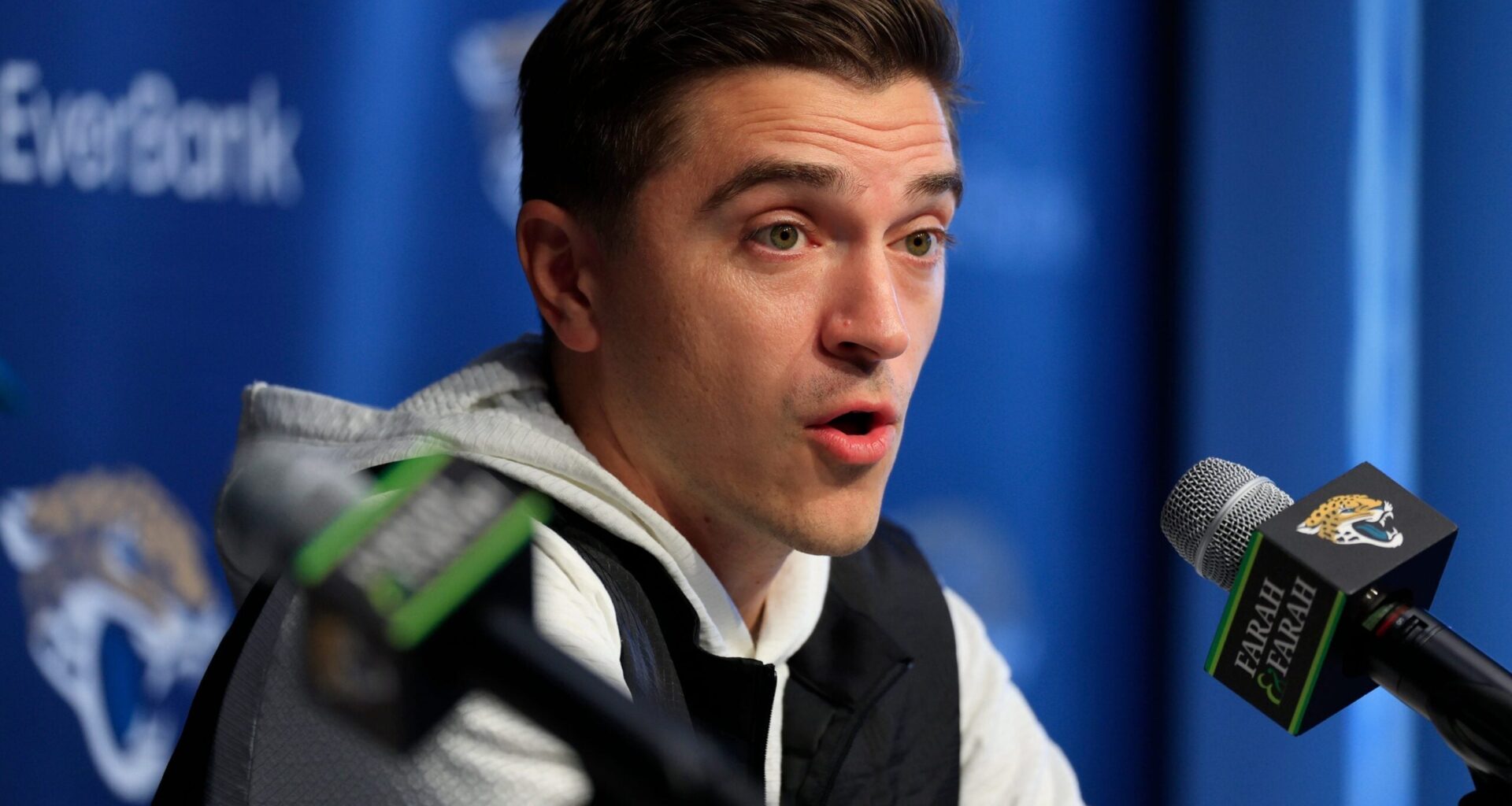 Should the Jaguars be Aggressive or Conservative in 2026? - LWOS NFL