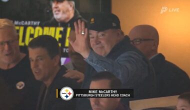 Mike McCarthy Receives Loud Applause From Fans At Penguins Game