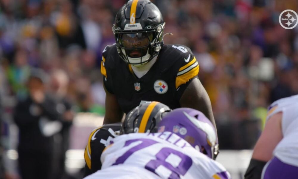 Report: Cowboys 'Looking At' LB Patrick Queen In Possible Trade