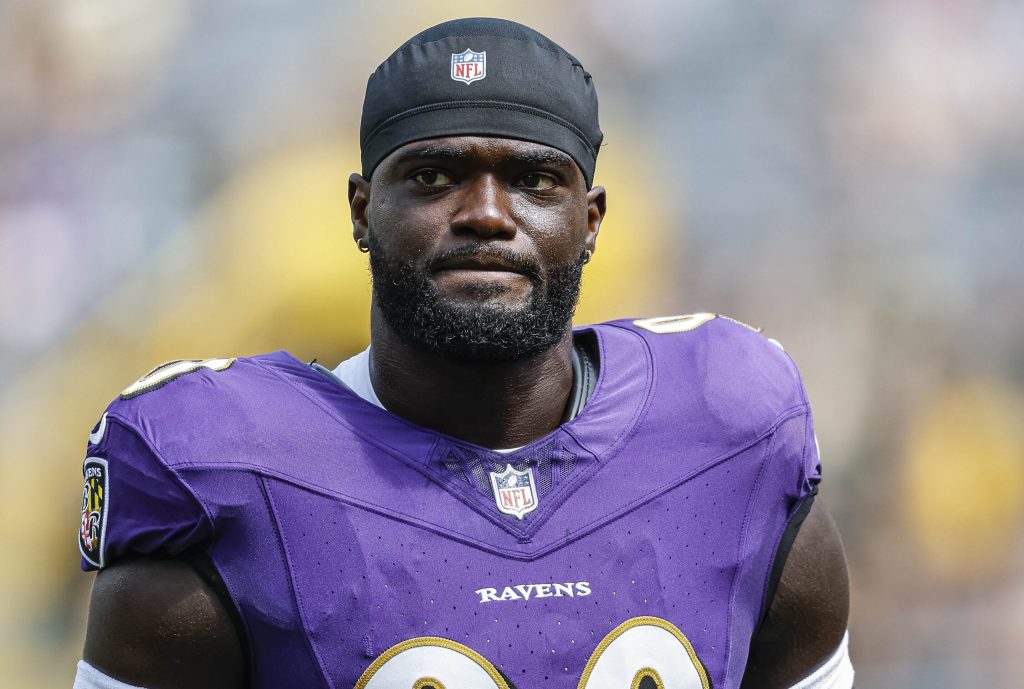 Dolphins to sign former Ravens edge rusher David Ojabo