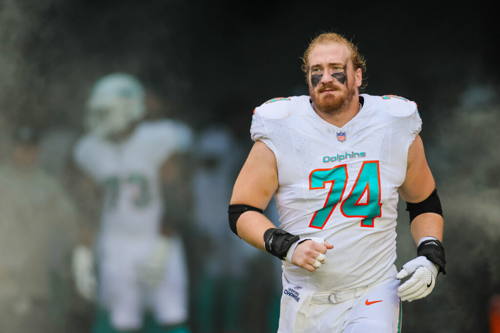 Dolphins Release OL Liam Eichenberg
