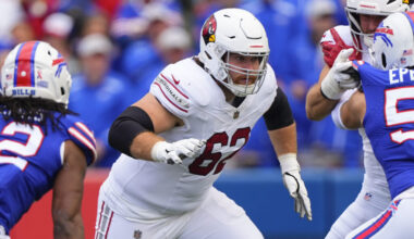 Texans Land G Evan Brown