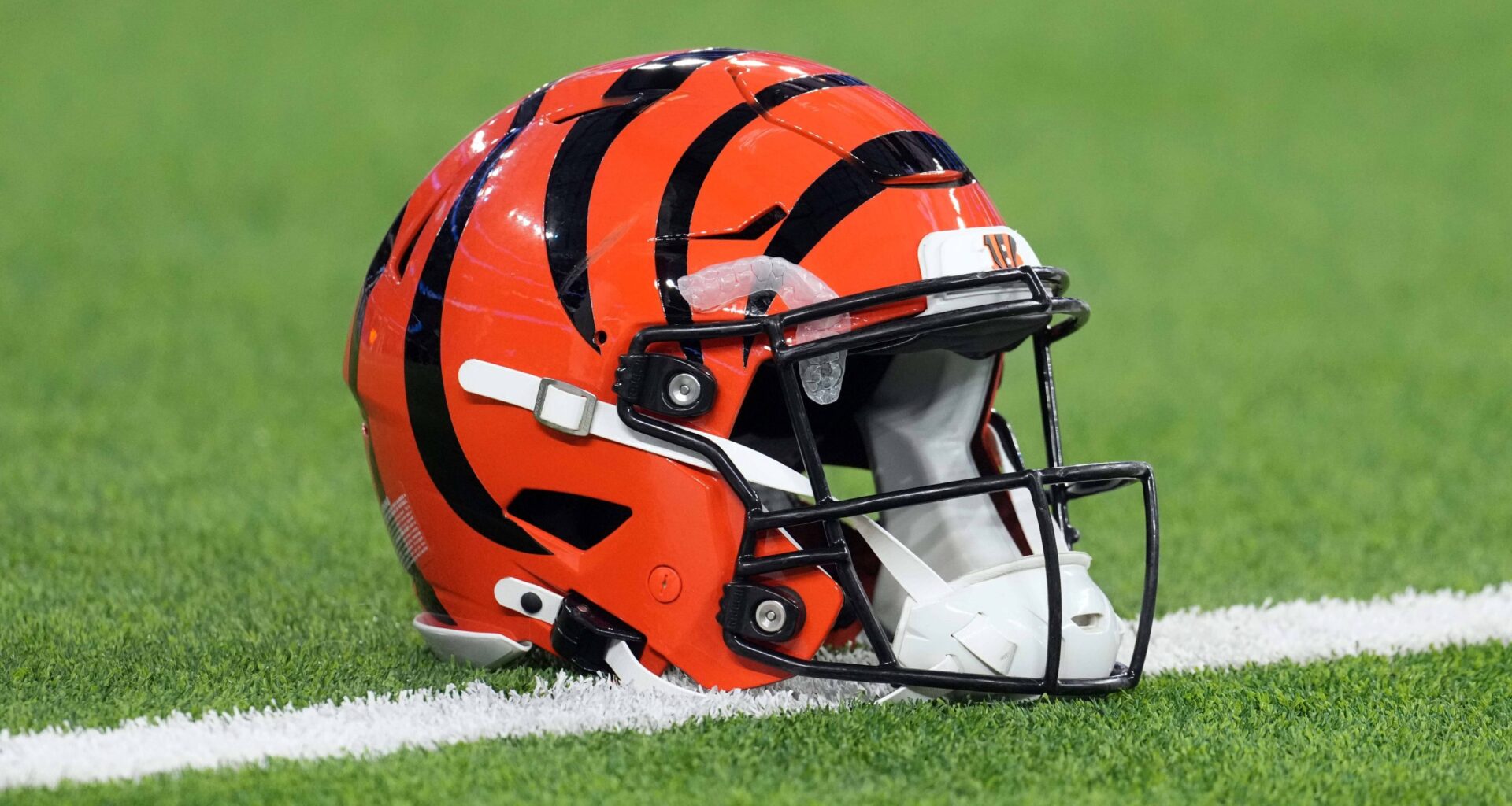 NFL world reacts after Bengals lose quarterback again