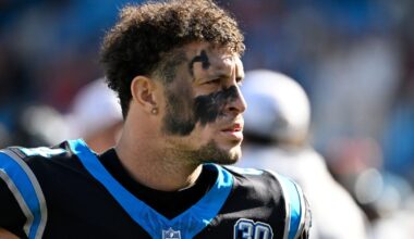 Panthers Signing TE Feleipe Franks