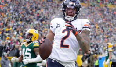 Chicago Bears wide receiver DJ Moore (2) scores a touchdown on a reception against the Green Bay Packers