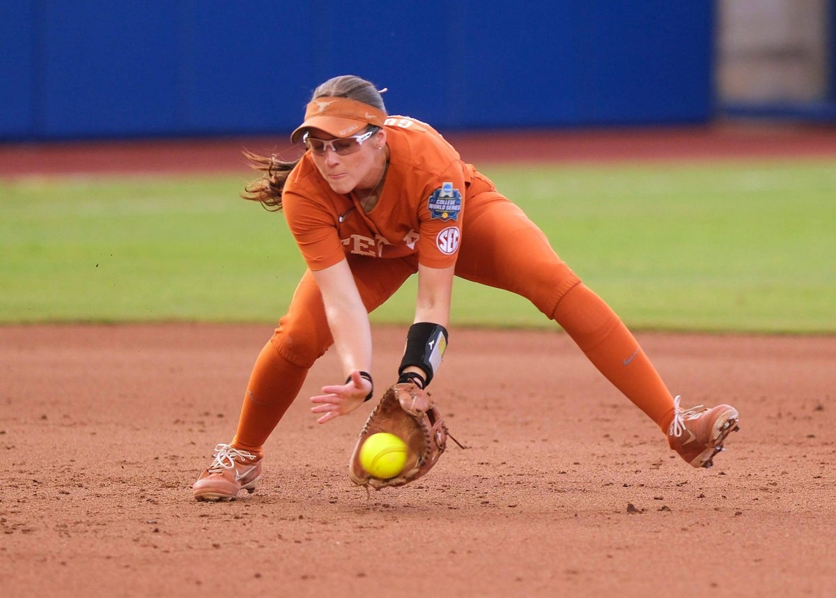 College softball power rankings: Texas takes over top spot, Tennessee drops to No. 5