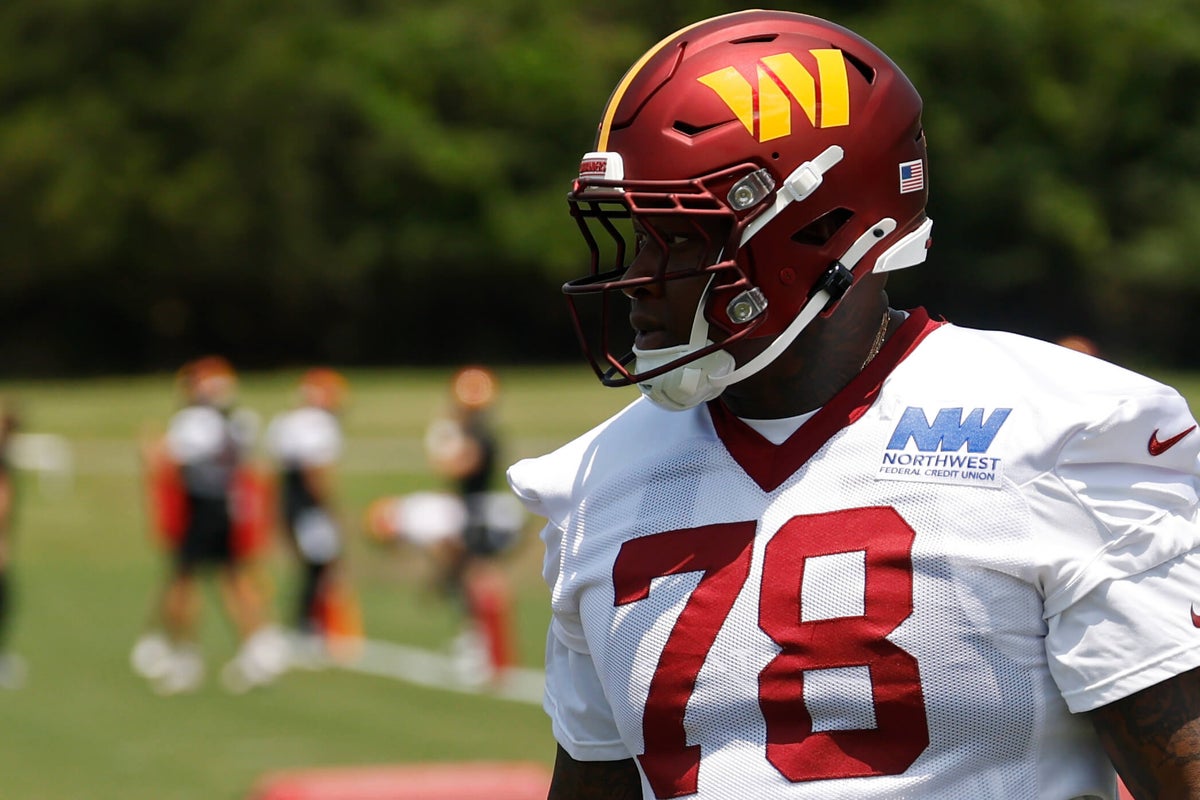 Commanders, LT Laremy Tunsil agree to 2-year extension: Source