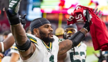 Oct 19, 2025; Glendale, Arizona, USA; Green Bay Packers defensive lineman Micah Parsons (1) against the Arizona Cardinals at State Farm Stadium.