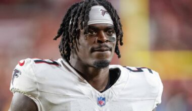 LB DeAngelo Malone Visits Buccaneers