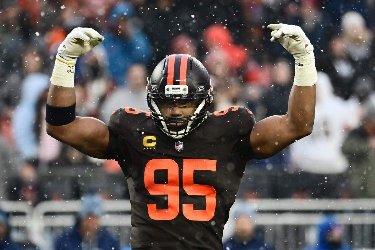 Browns keep talking QB, so why hold onto Myles Garrett?