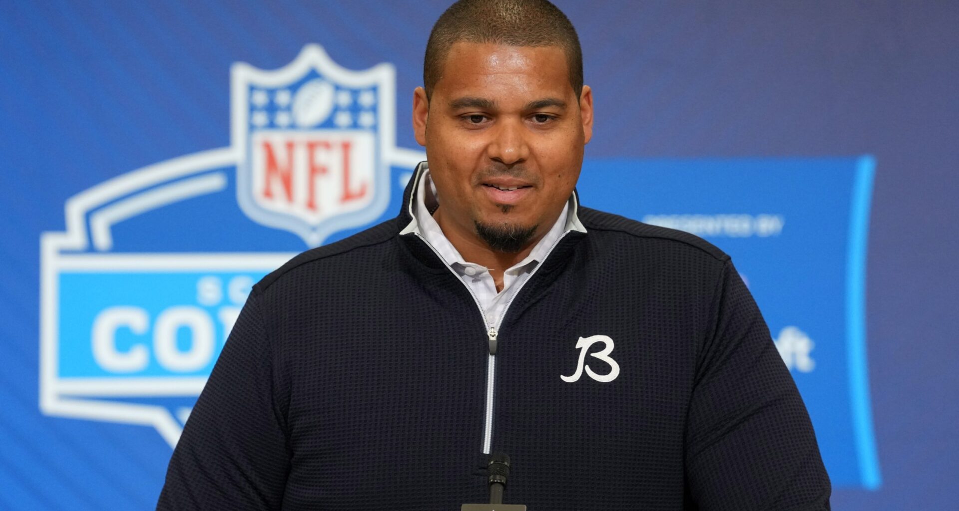 Chicago Bears linked to mammoth 6-foot-6 defender amid trade talks