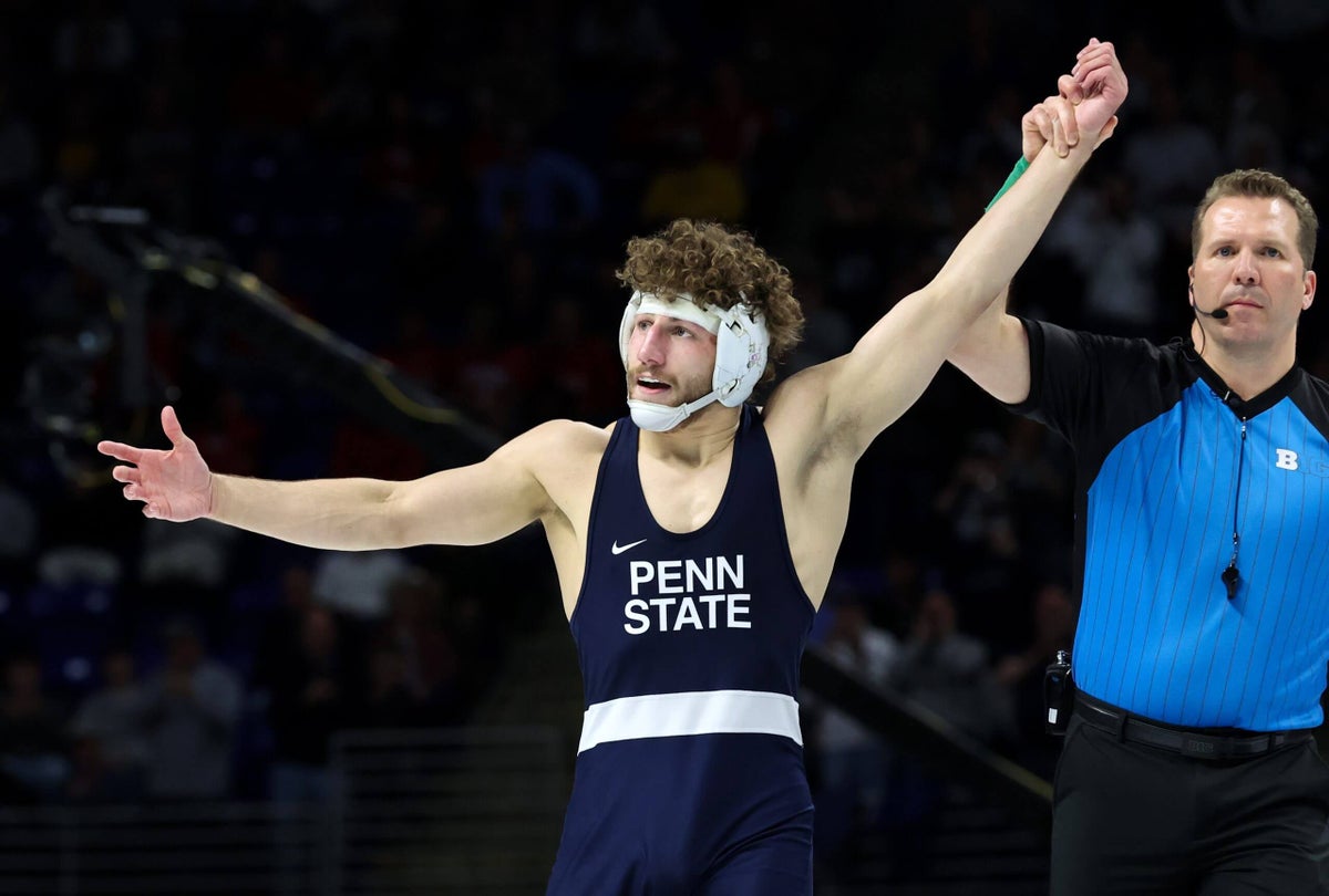 Penn State extends wrestling dynasty with fifth straight NCAA title, record-setting weekend