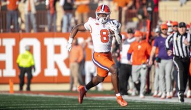 Clemson running back to visit Texans