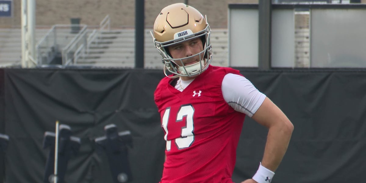 CJ Carr returns with experience at quarterback