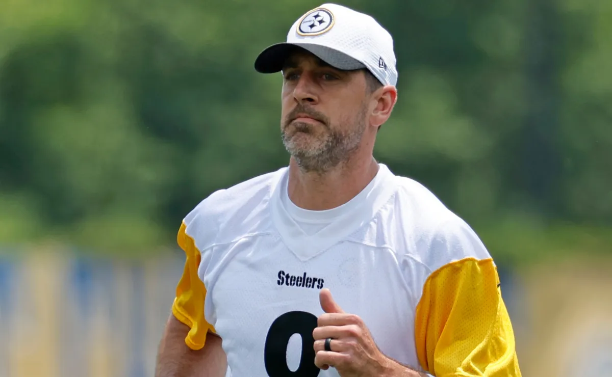Pittsburgh Steelers are awaiting a near-term decision from Aaron Rodgers regarding his future