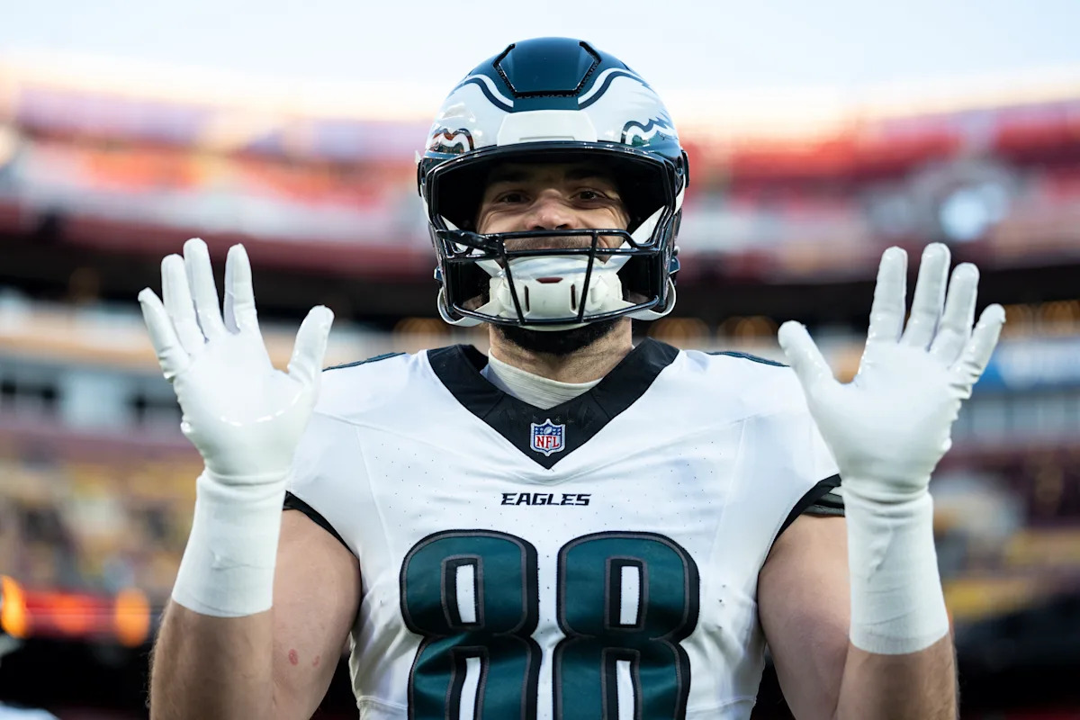 NFL news, free agency updates: Eagles re-sign TE Dallas Goedert to 1-year deal