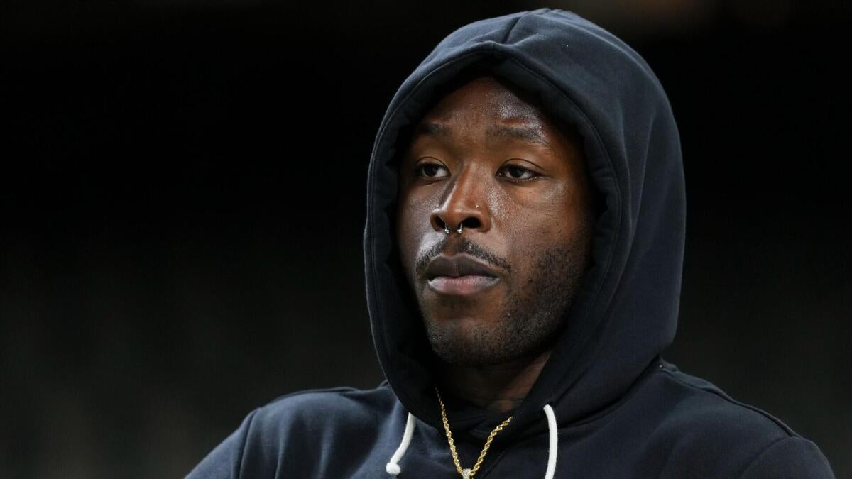 Kellen Moore dodges Alvin Kamara retirement question after Saints sign Travis Etienne