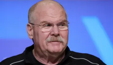 Chiefs sign 2x Super Bowl champion to help HC Andy Reid as LB Jack Cochrane confirms return