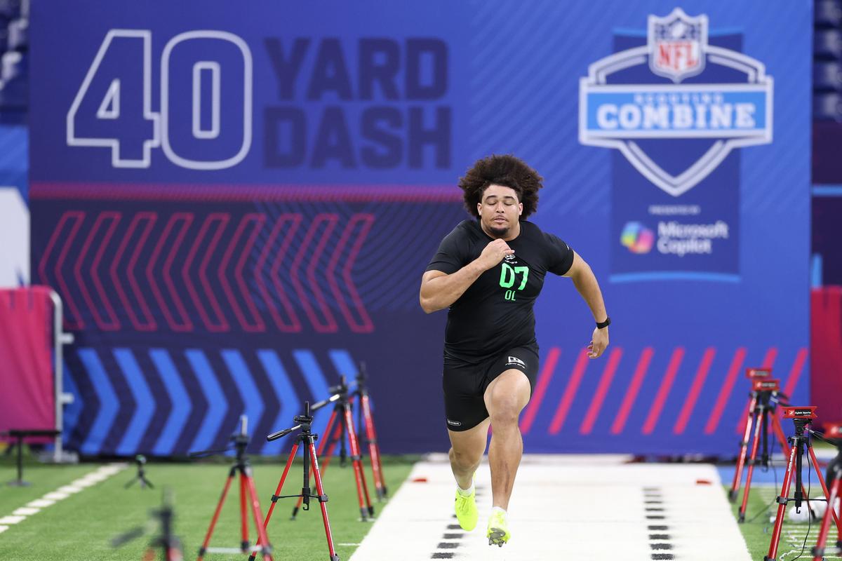 Former Tide Center Meets With Texans and Jaguars