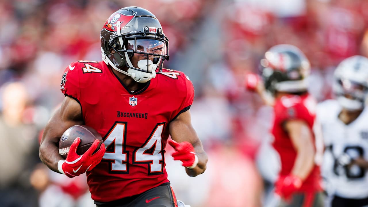 Bucs Place Right-of-First-Refusal Tender on RB Sean Tucker