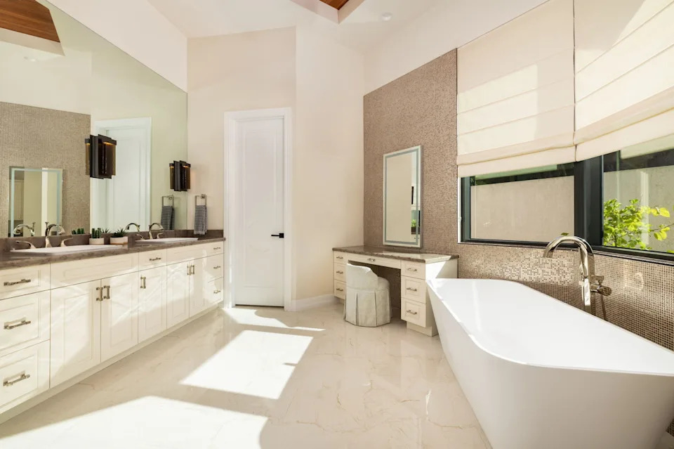 EXCLUSIVE: NFL Wide Receiver Sterling Shepard Purchases Home in Davie, FL