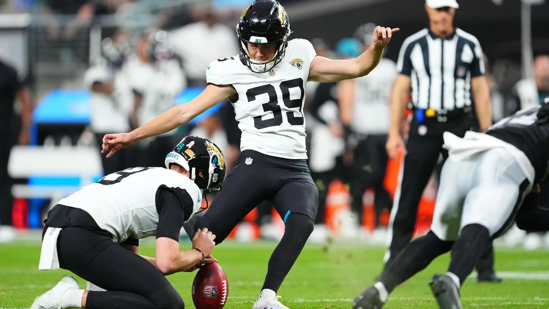 Cam Little vs Raiders