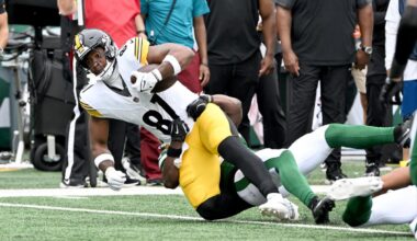 Steelers releasing tight end Jonnu Smith in cap-saving move