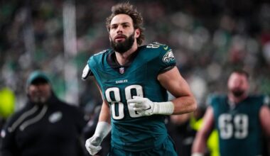 Eagles bring back Dallas Goedert on one-year deal to avoid massive salary-cap hit